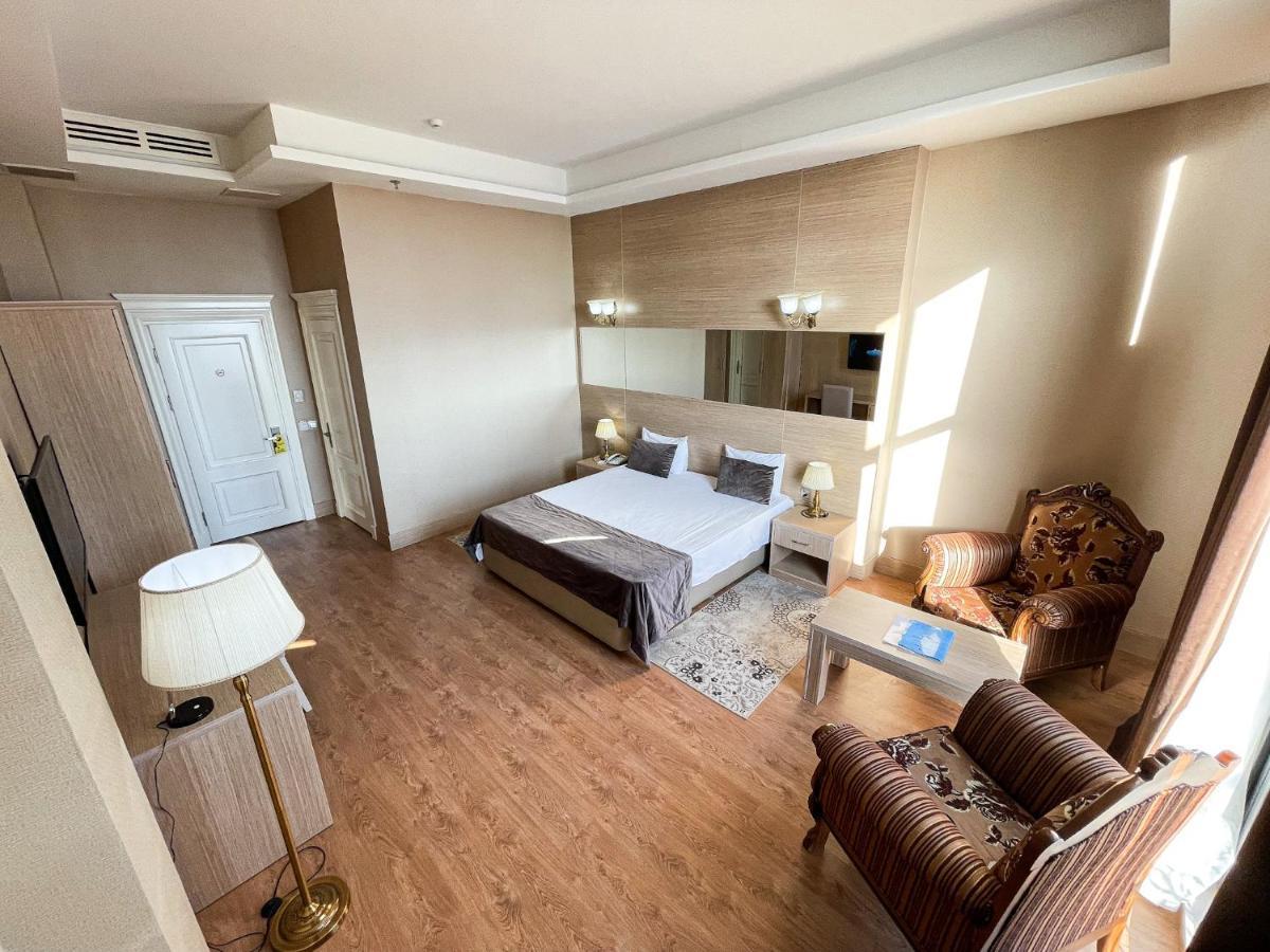 Nobel Hotel Baku Bagian luar foto
