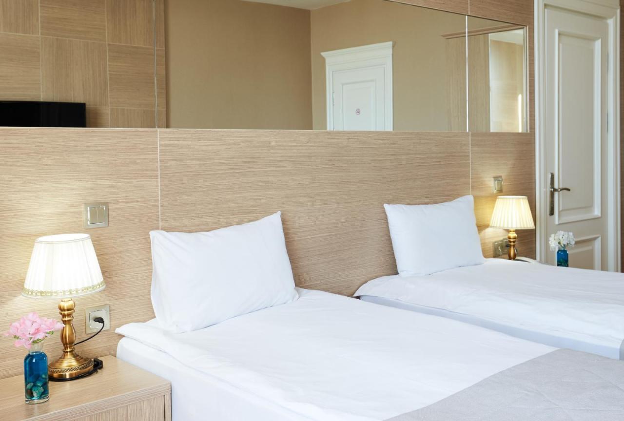 Nobel Hotel Baku Bagian luar foto