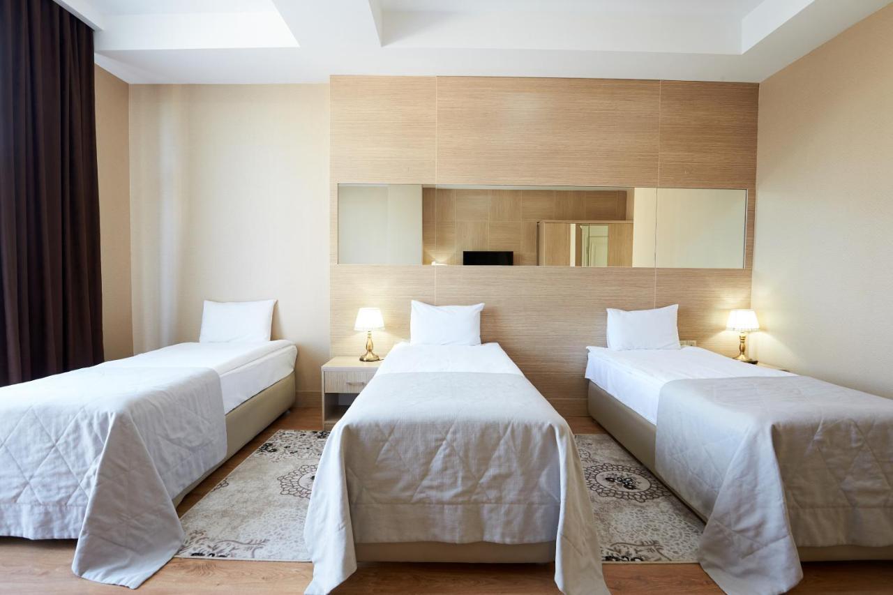 Nobel Hotel Baku Bagian luar foto